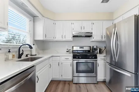 779 Riverside Avenue Lyndhurst NJ 07071