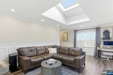 779 Riverside Avenue Lyndhurst NJ 07071