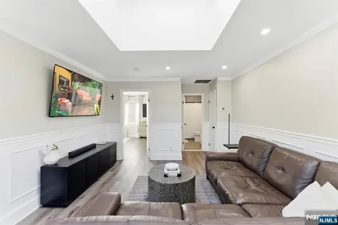 779 Riverside Avenue Lyndhurst NJ 07071