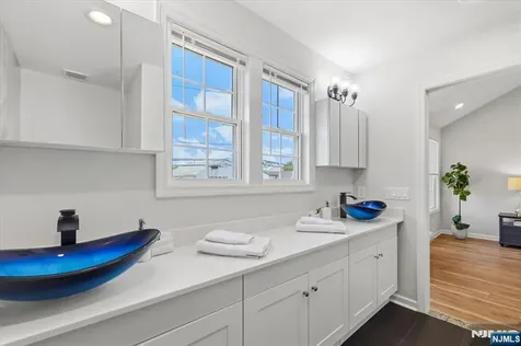 77B Chestnut Street Lodi NJ 07644