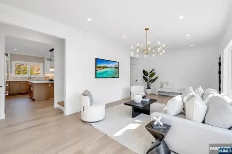 12 Cameron Road Tenafly NJ 07670