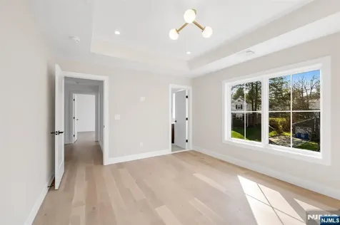 12 Cameron Road Tenafly NJ 07670