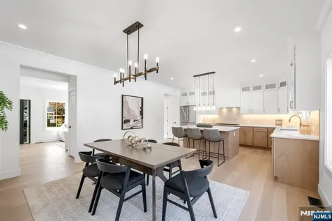 12 Cameron Road Tenafly NJ 07670
