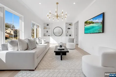 12 Cameron Road Tenafly NJ 07670