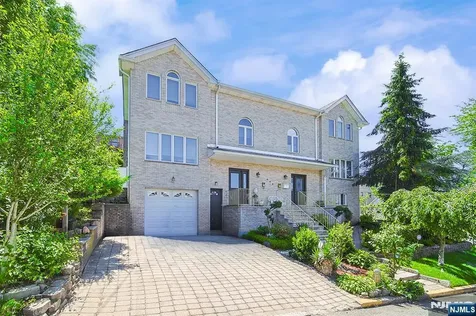 408 7th Street Palisades Park NJ 07650