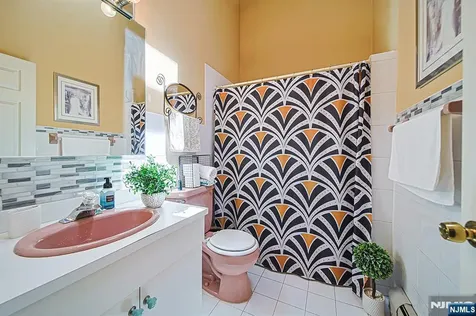 408 7th Street Palisades Park NJ 07650