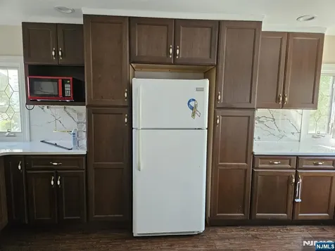 131 Island Avenue Little Falls NJ 07424