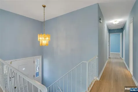 162 Grove Avenue Verona NJ 07044