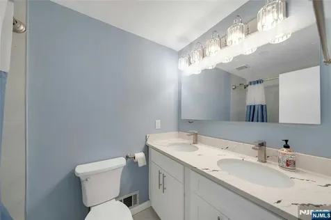 162 Grove Avenue Verona NJ 07044