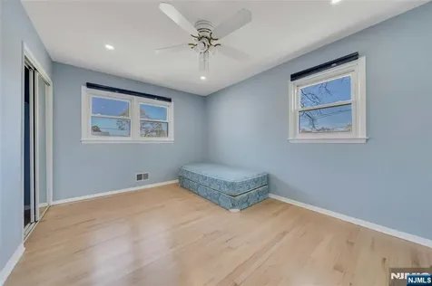 162 Grove Avenue Verona NJ 07044