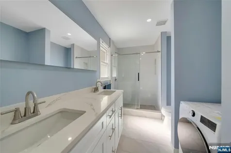 162 Grove Avenue Verona NJ 07044