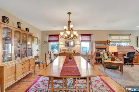 237 Cedar Lane River Vale NJ 07675