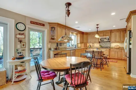 237 Cedar Lane River Vale NJ 07675