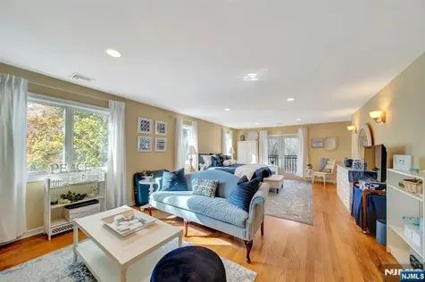 237 Cedar Lane River Vale NJ 07675