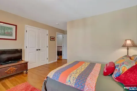 237 Cedar Lane River Vale NJ 07675
