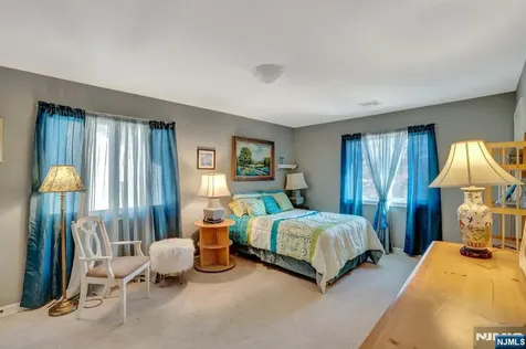237 Cedar Lane River Vale NJ 07675