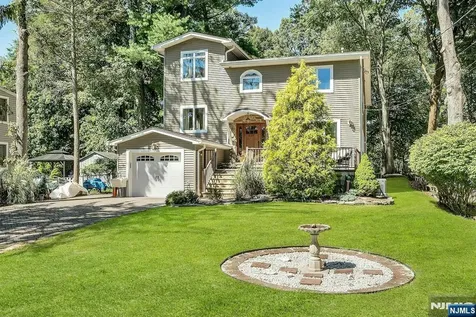 237 Cedar Lane River Vale NJ 07675