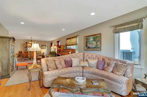 237 Cedar Lane River Vale NJ 07675