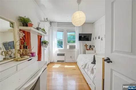 776 Maple Avenue Glen Rock NJ 07452