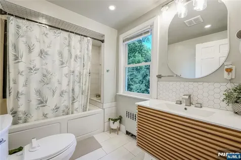 776 Maple Avenue Glen Rock NJ 07452
