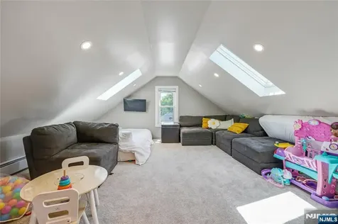 776 Maple Avenue Glen Rock NJ 07452