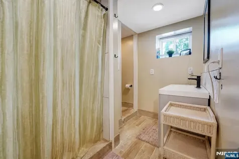 776 Maple Avenue Glen Rock NJ 07452