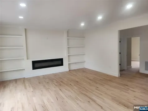 316 Hayes Drive Saddle Brook NJ 07663