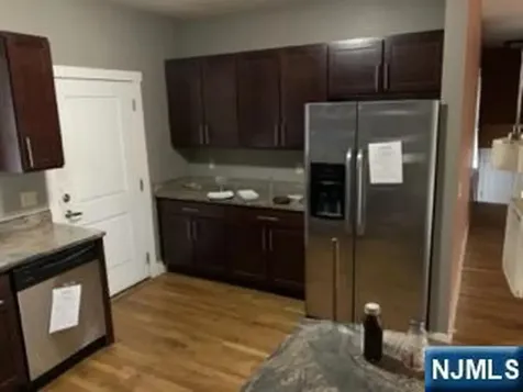 54-56 Oriental Street Newark NJ 07104