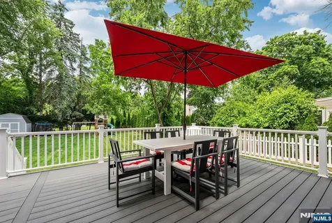 647 Harristown Road Glen Rock NJ 07452