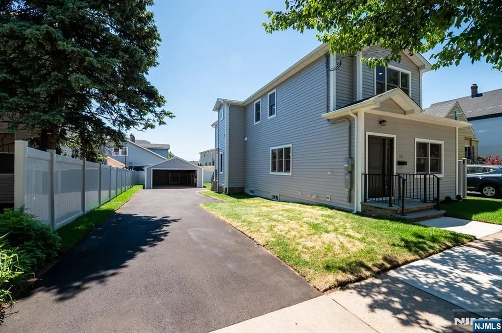 496 Central Avenue Carlstadt NJ 07072