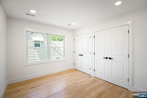 496 Central Avenue Carlstadt NJ 07072