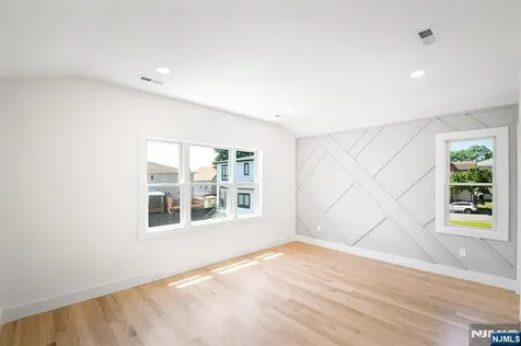 496 Central Avenue Carlstadt NJ 07072