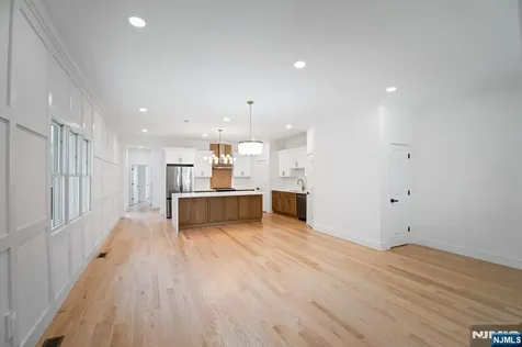 496 Central Avenue Carlstadt NJ 07072