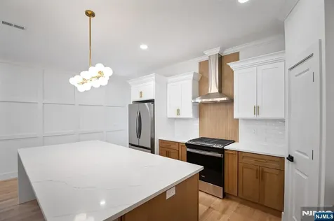 496 Central Avenue Carlstadt NJ 07072
