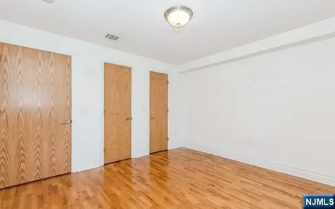 17 Meadow Road Rutherford NJ 07070