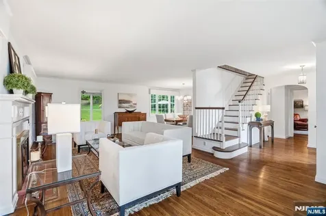 34 Hillside Avenue Glen Rock NJ 07452