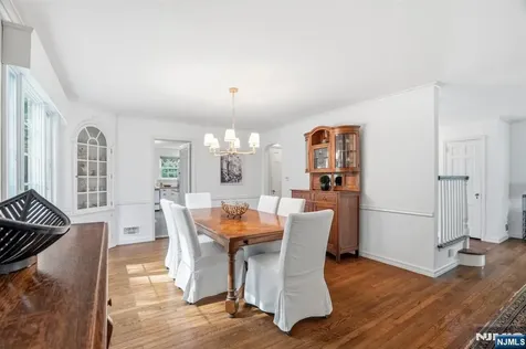 34 Hillside Avenue Glen Rock NJ 07452