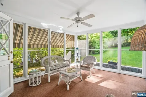 34 Hillside Avenue Glen Rock NJ 07452