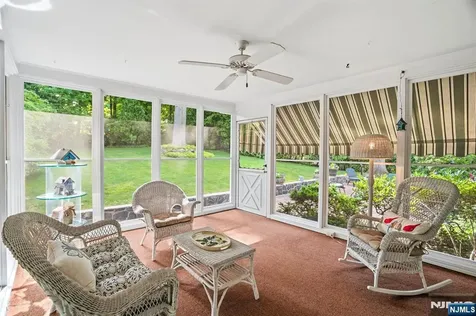 34 Hillside Avenue Glen Rock NJ 07452