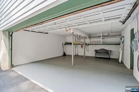 34 Hillside Avenue Glen Rock NJ 07452