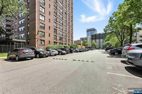10 Huron Avenue Jersey City NJ 07306