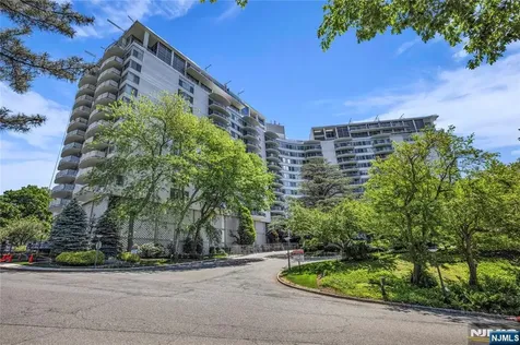 1 Claridge Drive Verona NJ 07044