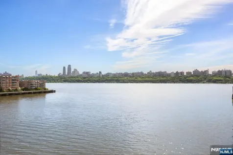 345 The Promenade Edgewater NJ 07020