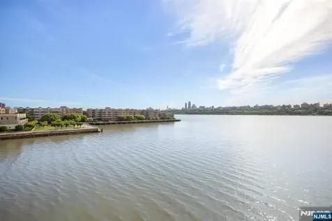345 The Promenade Edgewater NJ 07020