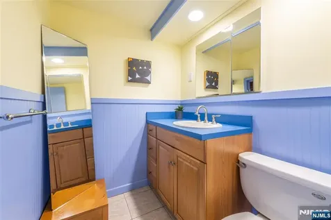 110 Woodlawn Avenue Clifton NJ 07013