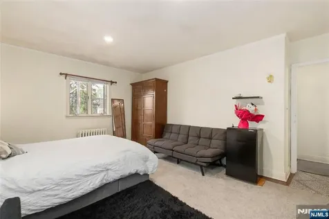 16 Summit Road Clifton NJ 07012