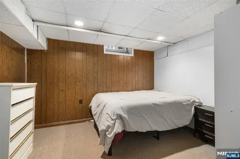 16 Summit Road Clifton NJ 07012