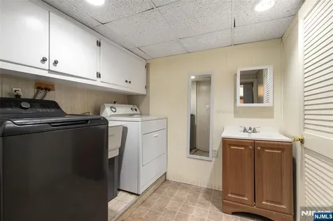 16 Summit Road Clifton NJ 07012