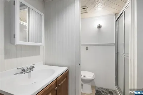 16 Summit Road Clifton NJ 07012