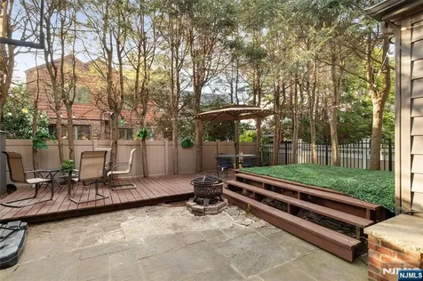 16 Summit Road Clifton NJ 07012